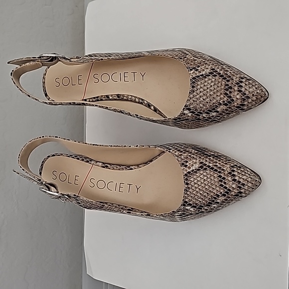 Sole Society Shoes - NWOT Sole Society Snakeskin Print Slingback